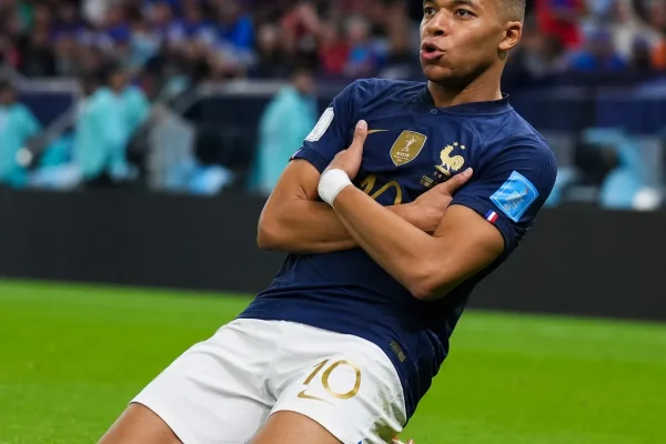 Kylian Mbappe - piłka nożna - Francja