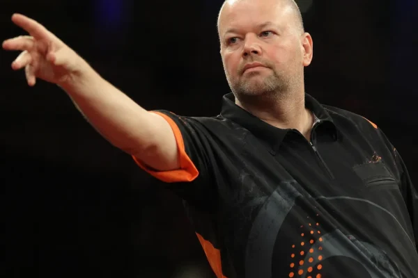 Raymond van Barneveld - sporty precyzyjne - Holandia