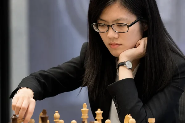 Hou Yifan - szachy - Chiny
